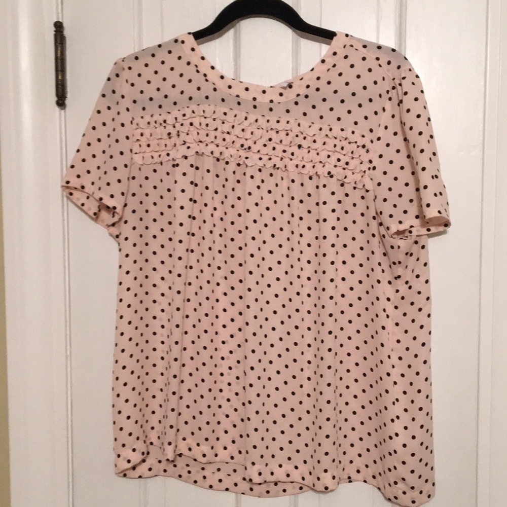 Pink and black top